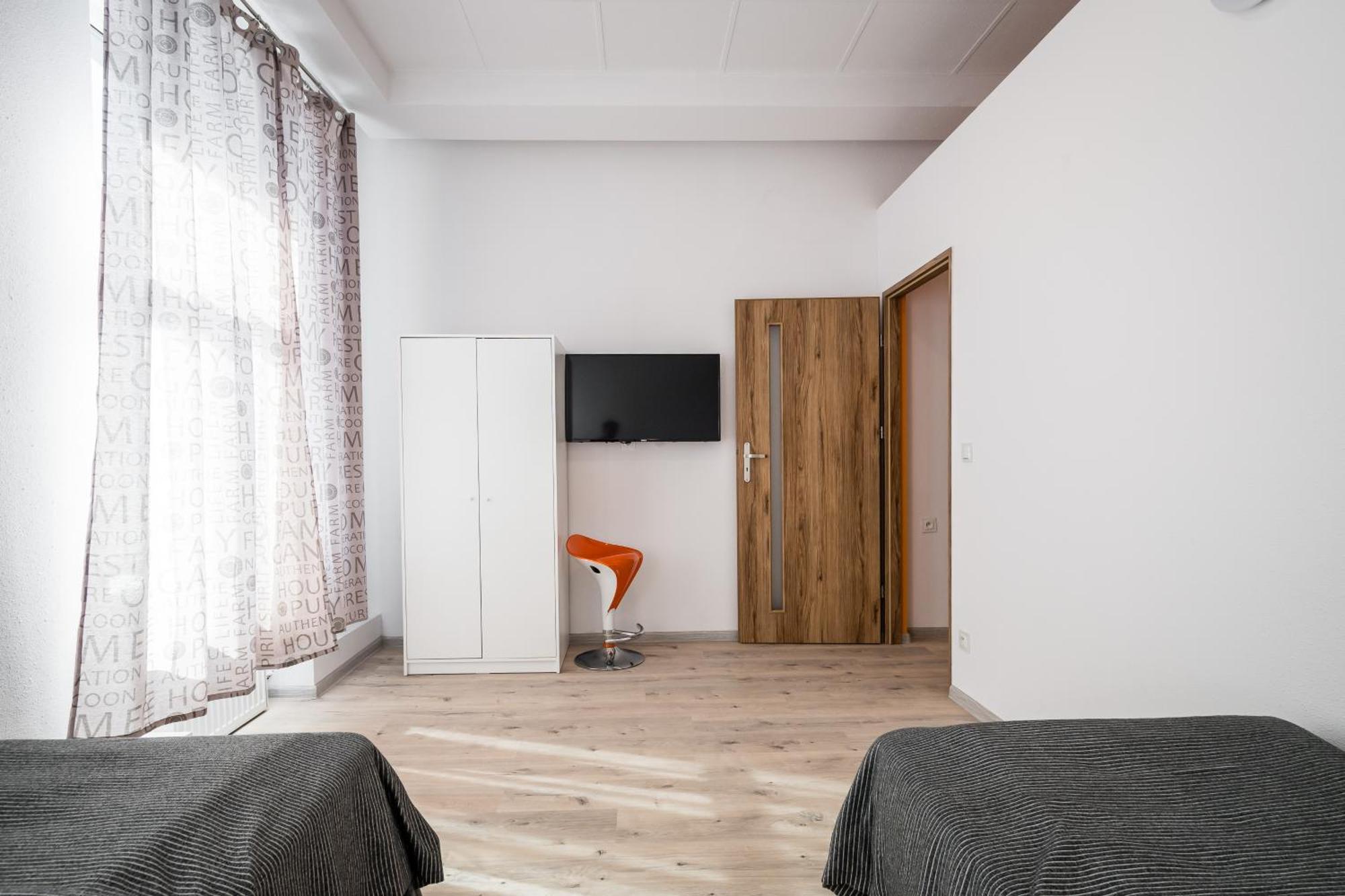 Jm Rooms Lubicz II Krasków Exterior foto